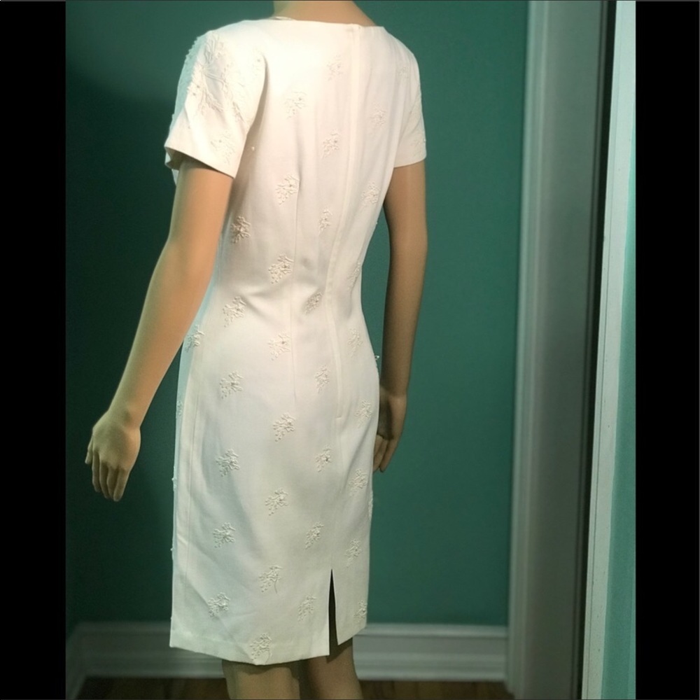 Marie St Claire beaded white sheath dress size 4 - Picture 8 of 8